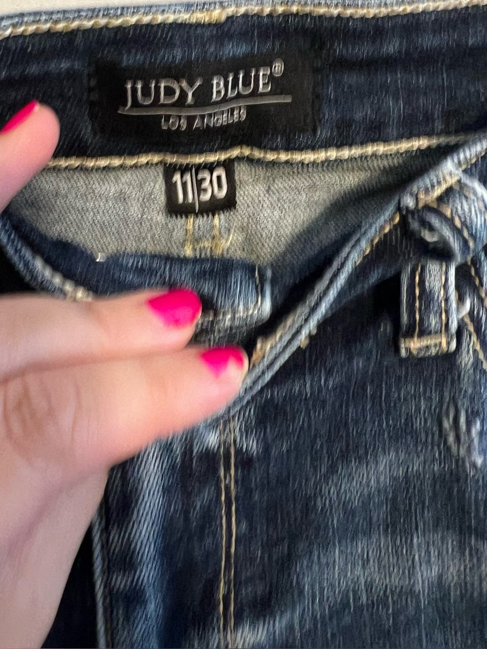 Judy Blue Distressed Boyfriend Fit Dark Skinny Jeans |Women 11/30 - Picture 4 of 7